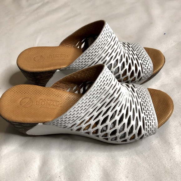 Bonavi white leather wedge slip on sandals - Picture 2 of 7